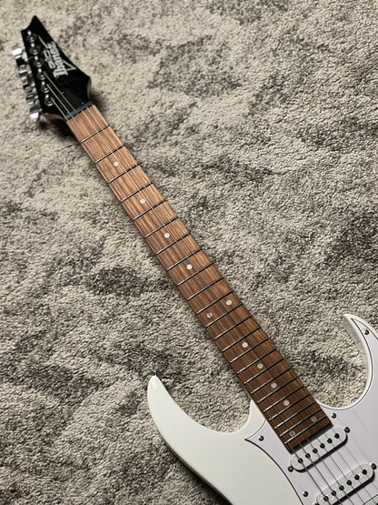 Ibanez GRG140-WH GIO in White