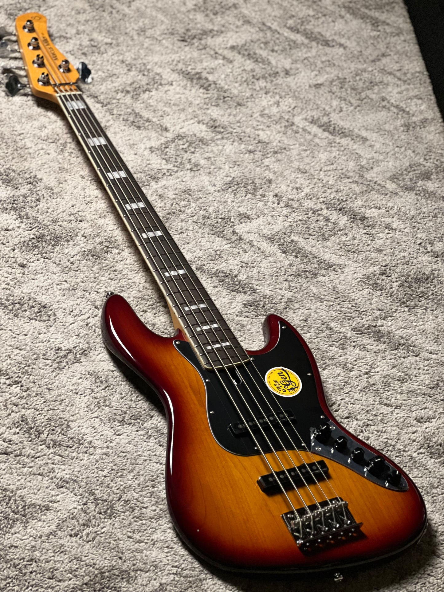 Sire Marcus Miller Bass V7 ALDER-5 String 2nd Generation in Tobacco Sunburst