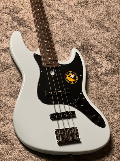 Sire Marcus Miller V3 4 String 2nd Generation in Sonic Blue