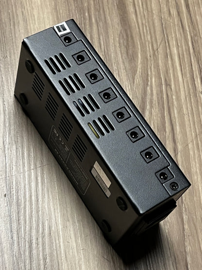 Mooer Macro Power S8 Isolated Power Supply