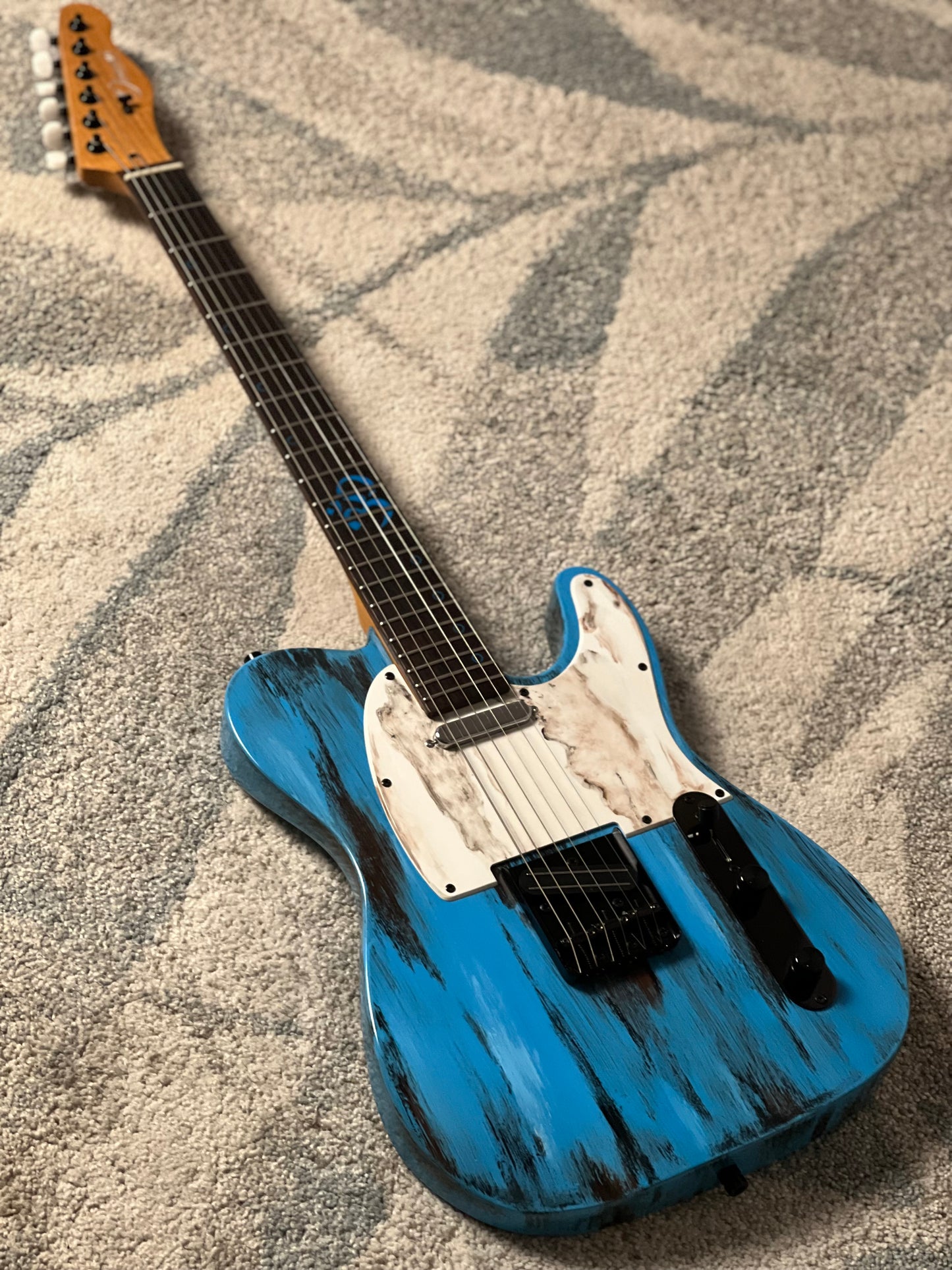 Dhatarattha Custom DTL in Barn Find Blue with Rosewood FB