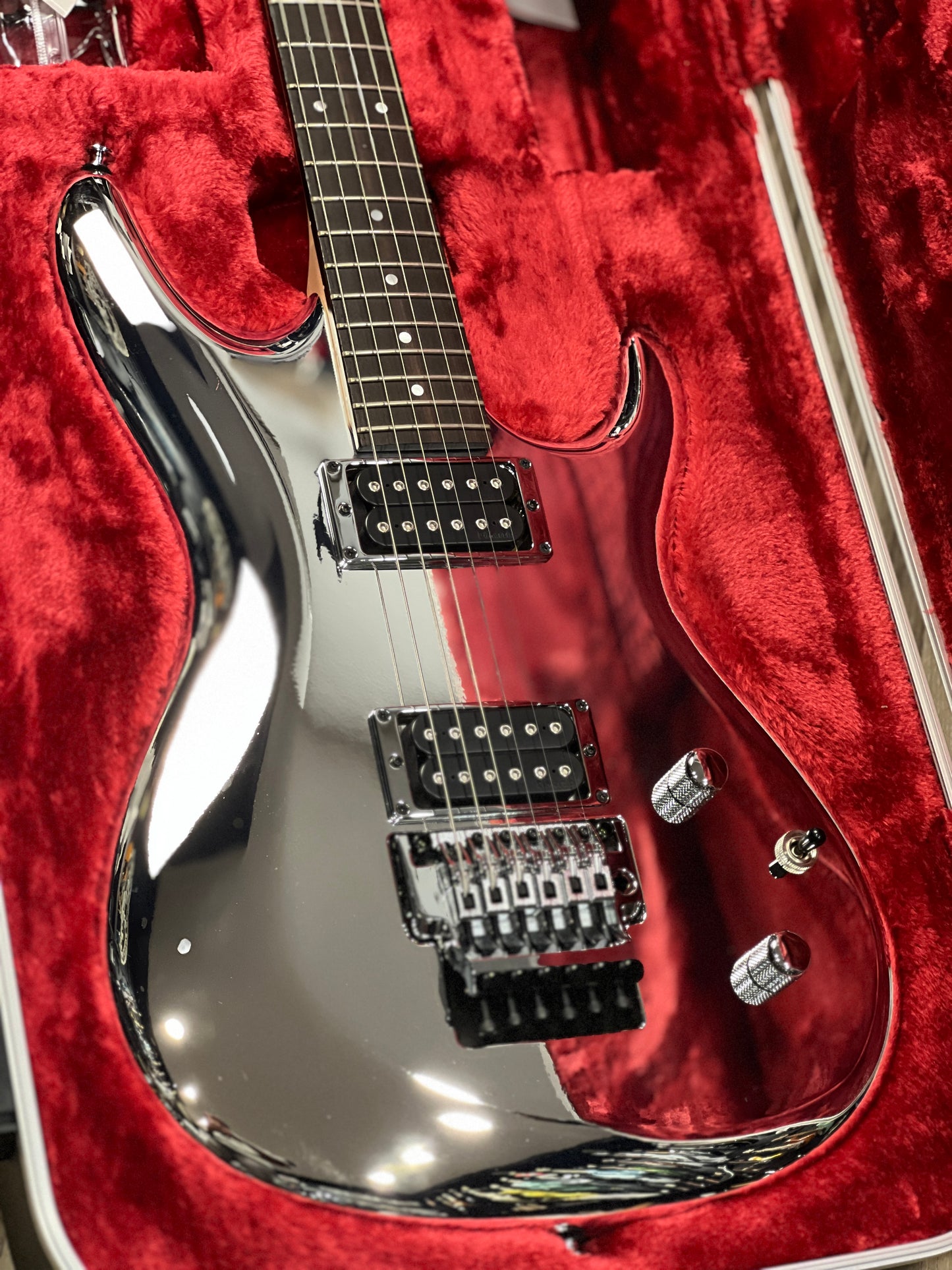 Ibanez JS3CR Joe Satriani Signature w/Case In Chrome Boy F2430683