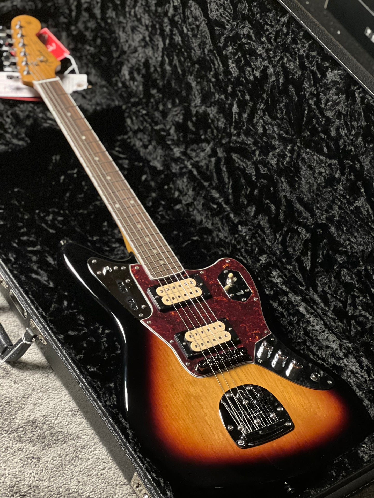Fender Kurt Cobain Signature Jaguar 3-Color Sunburst MX25064917