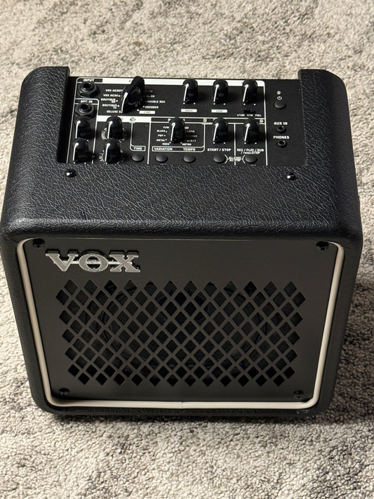 Vox Mini Go 10 - 10-watt 1 x 6.5-inch Portable Modeling Amp in Black