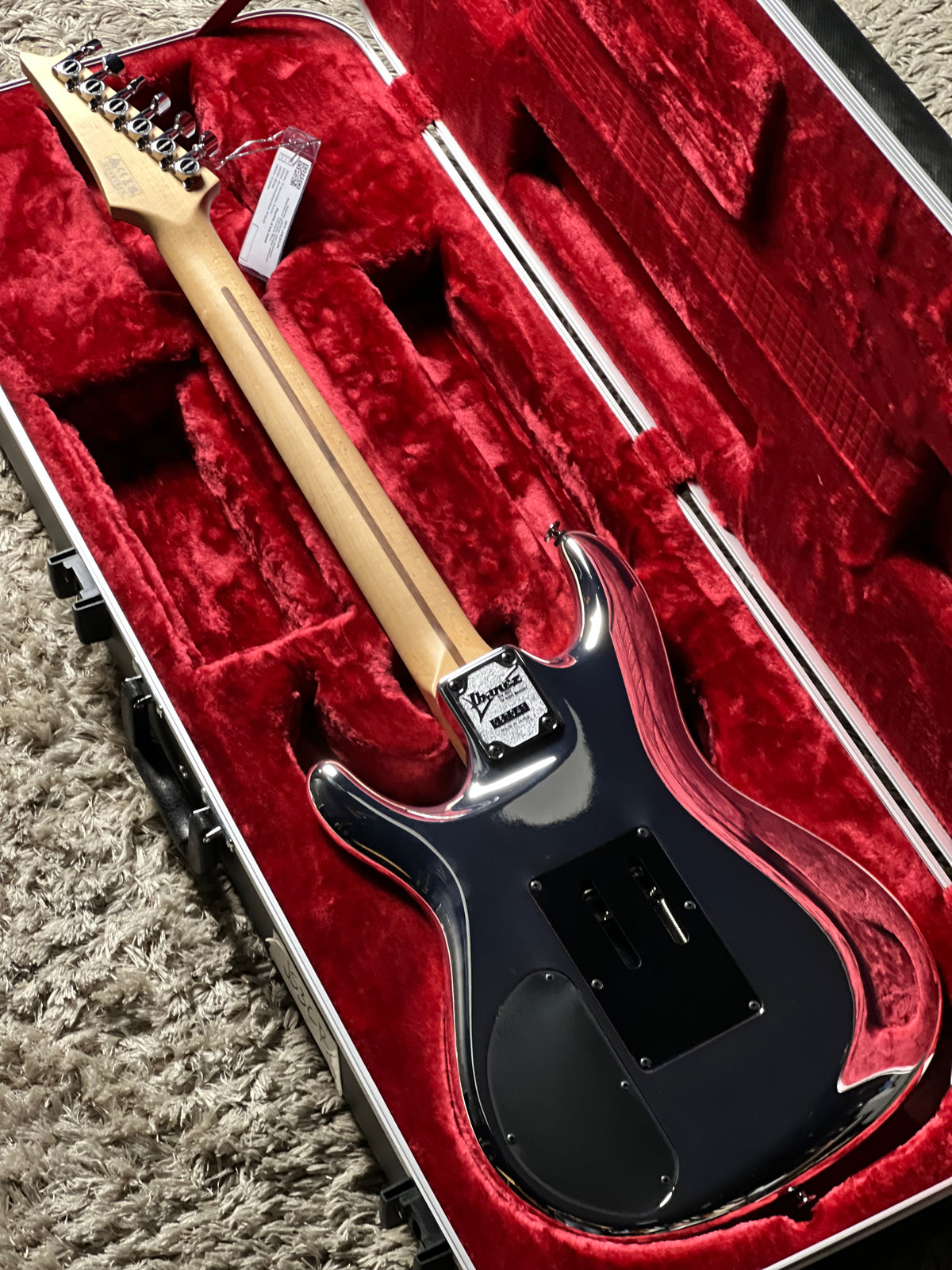 Ibanez JS3CR Joe Satriani Signature w/Case In Chrome Boy F2401024