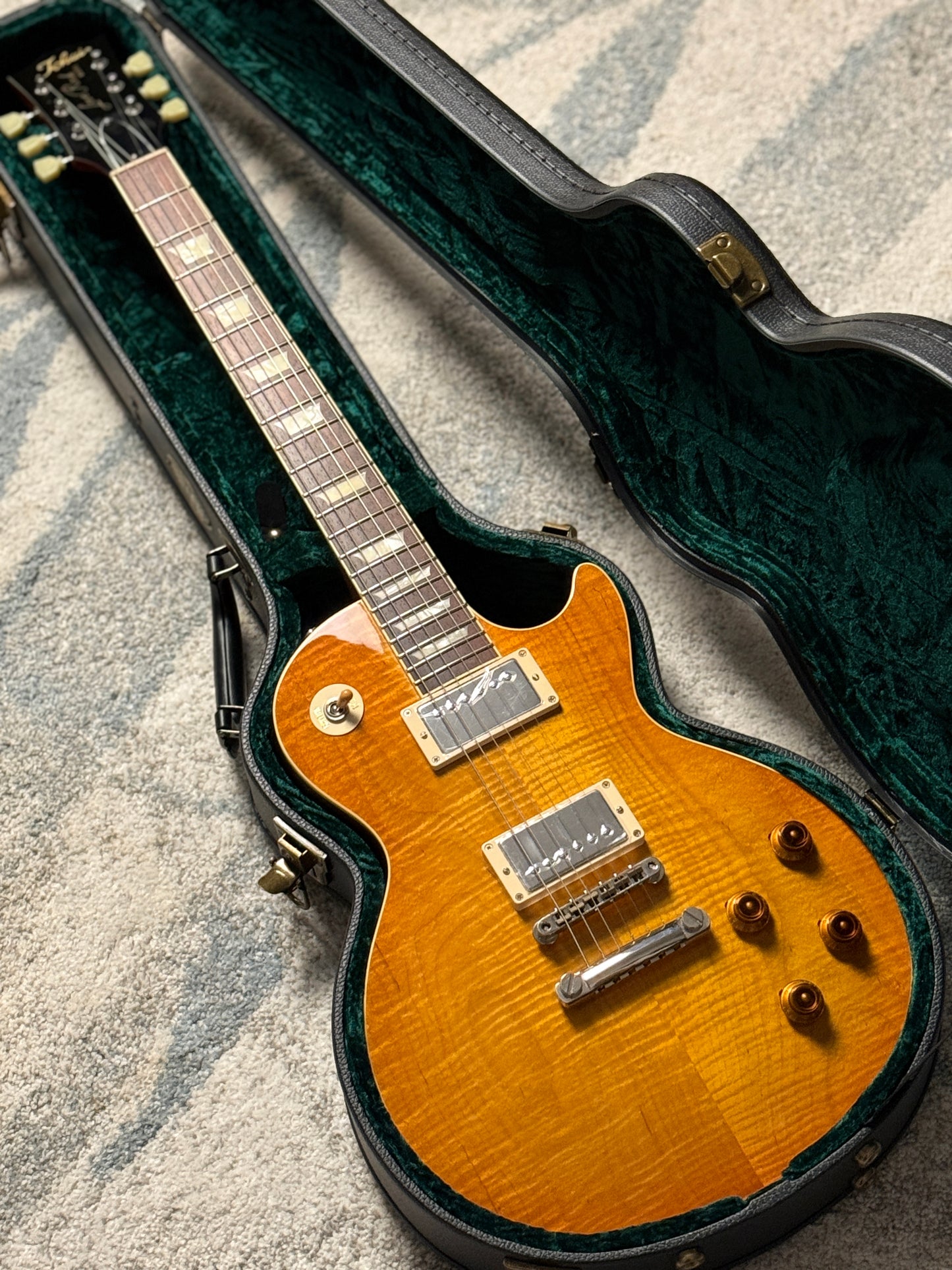 Tokai LS-301-3A HB Love Rock Japan Custom Shop Series in Honeyburst 2450566