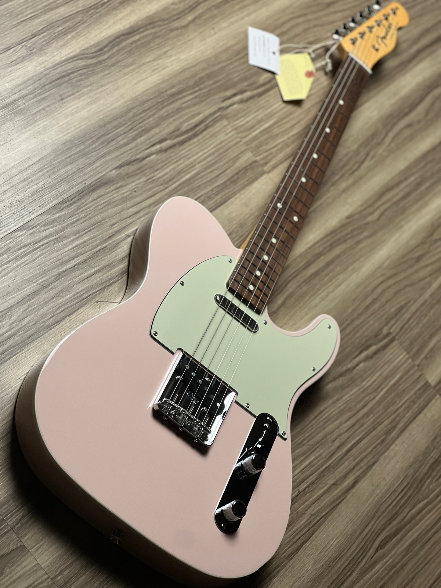 Fender FSR MIJ Traditional 60s Telecaster Custom with RW FB in Shell Pink JD24014433