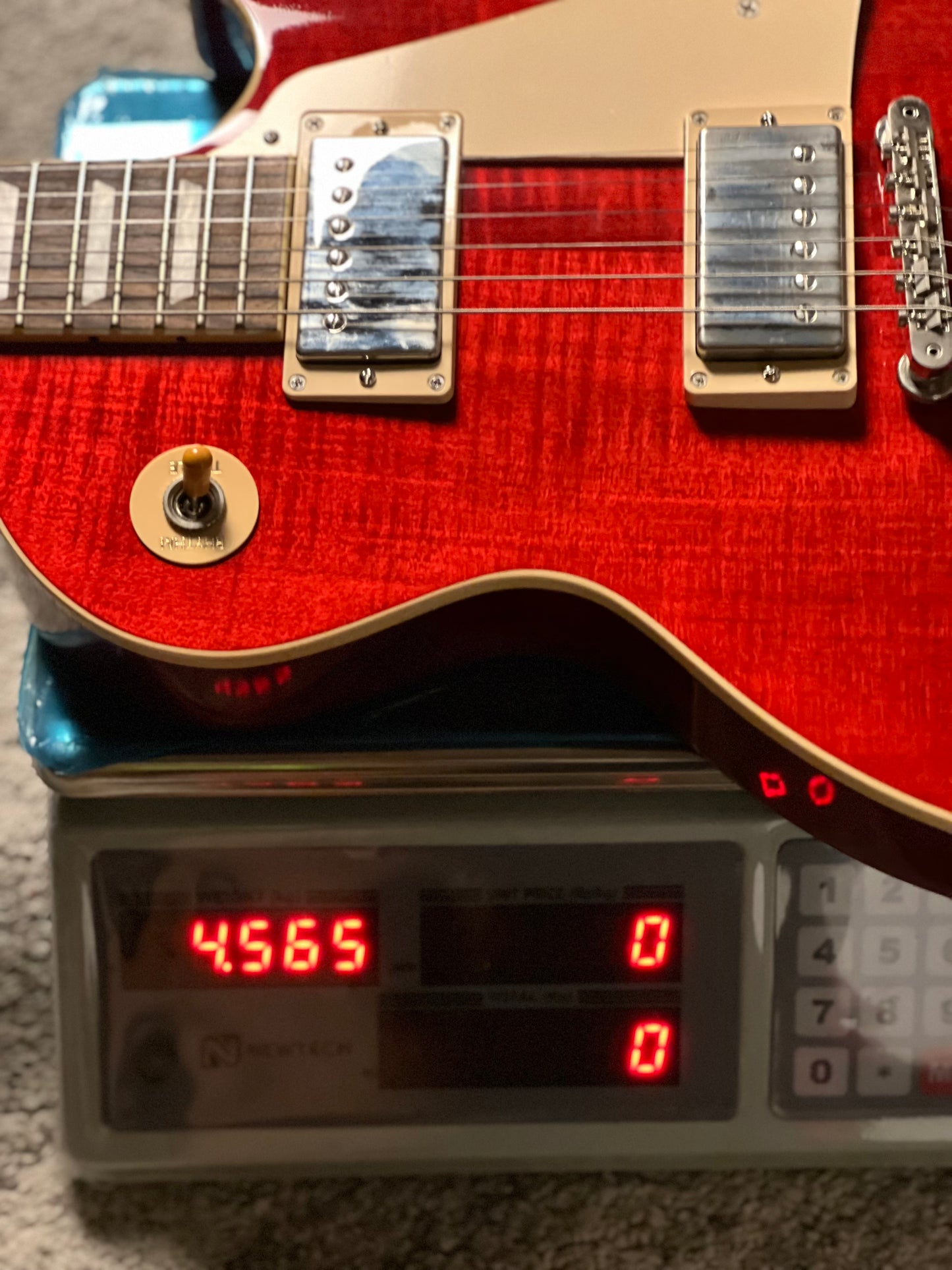 Gibson Les Paul Standard 60s Figured Top in 60s Cherry with Case 228230249