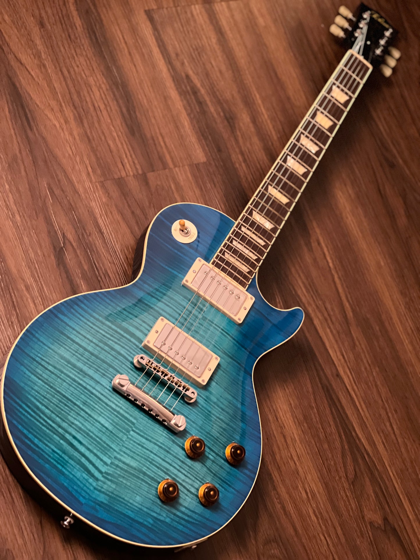 Tokai Love Rock Custom Shop LS-200F 5A OBB Premium Series 5A Solid Flame Top Ocean Blue Burst 2246468