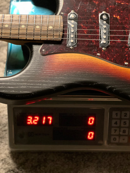 Fender MIJ Limited Stratocaster with RW FB in Raw Ash 3-Color Sunburst JD25011586