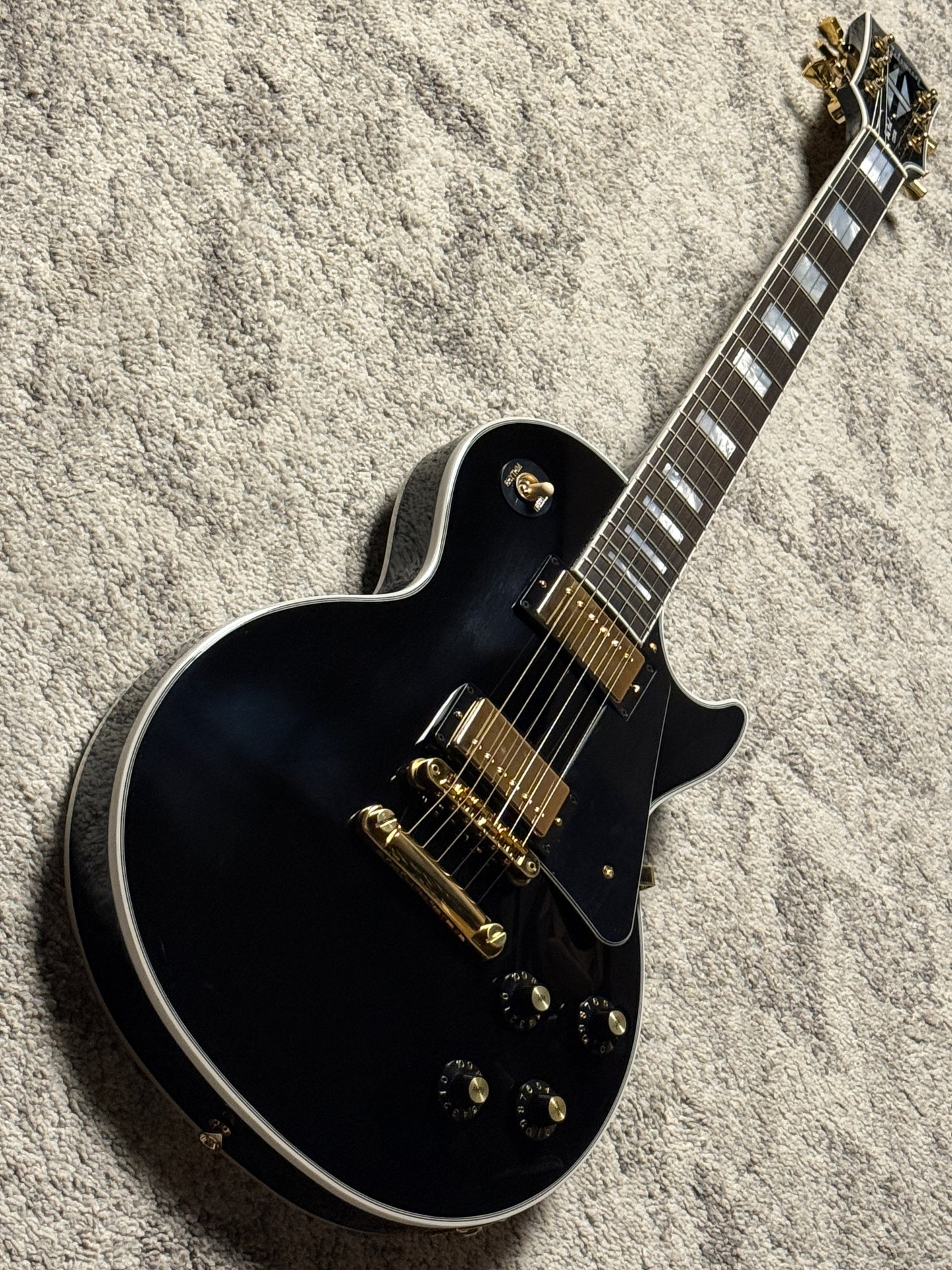 Gibson Les Paul Custom 70s in Ebony 231750166