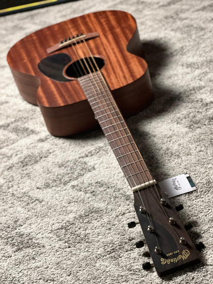 Martin 000 JR-E Acoustic Electric in Sapele