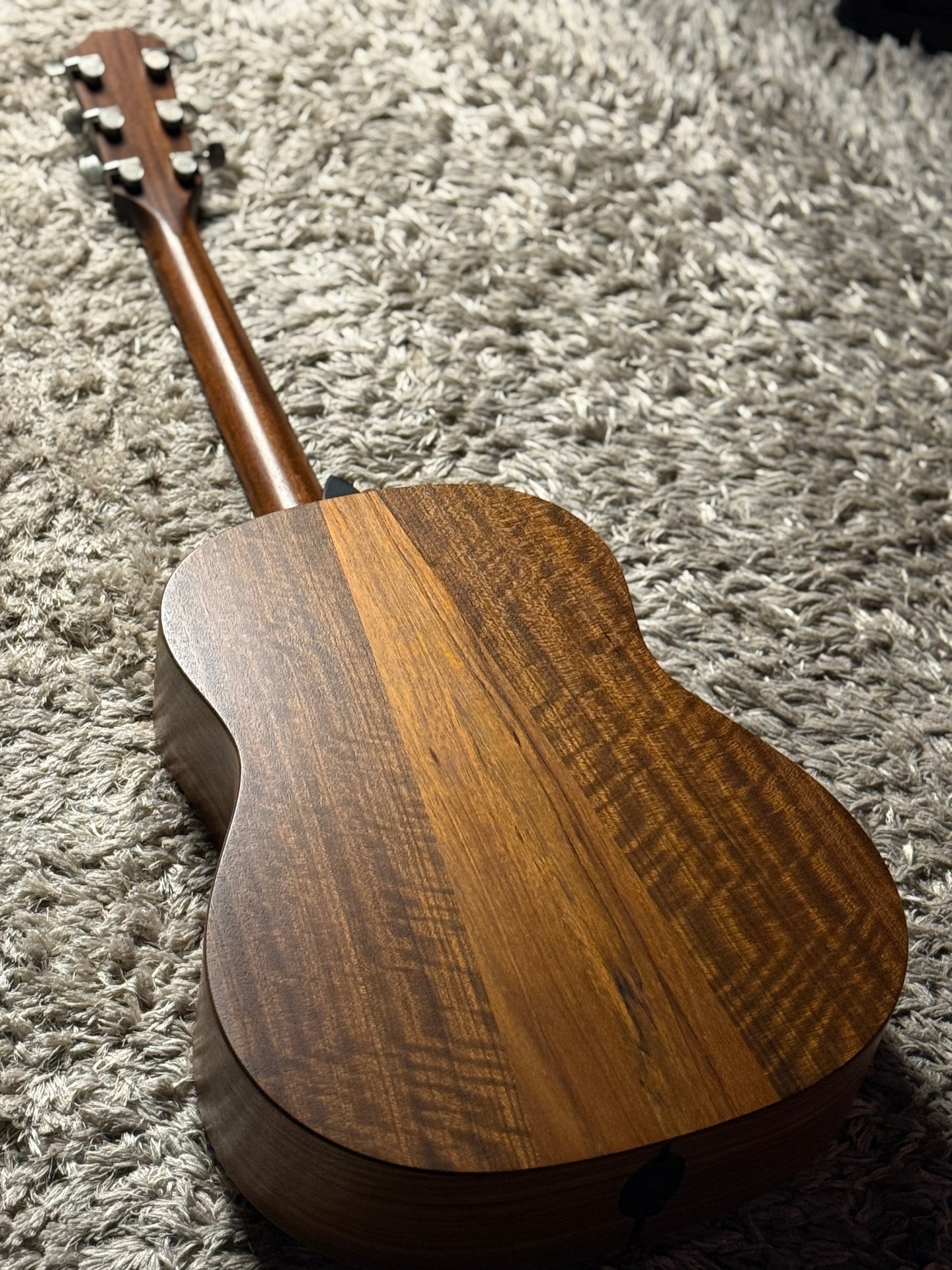 Taylor American Dream AD17e Acoustic Electric สีดำท็อป 