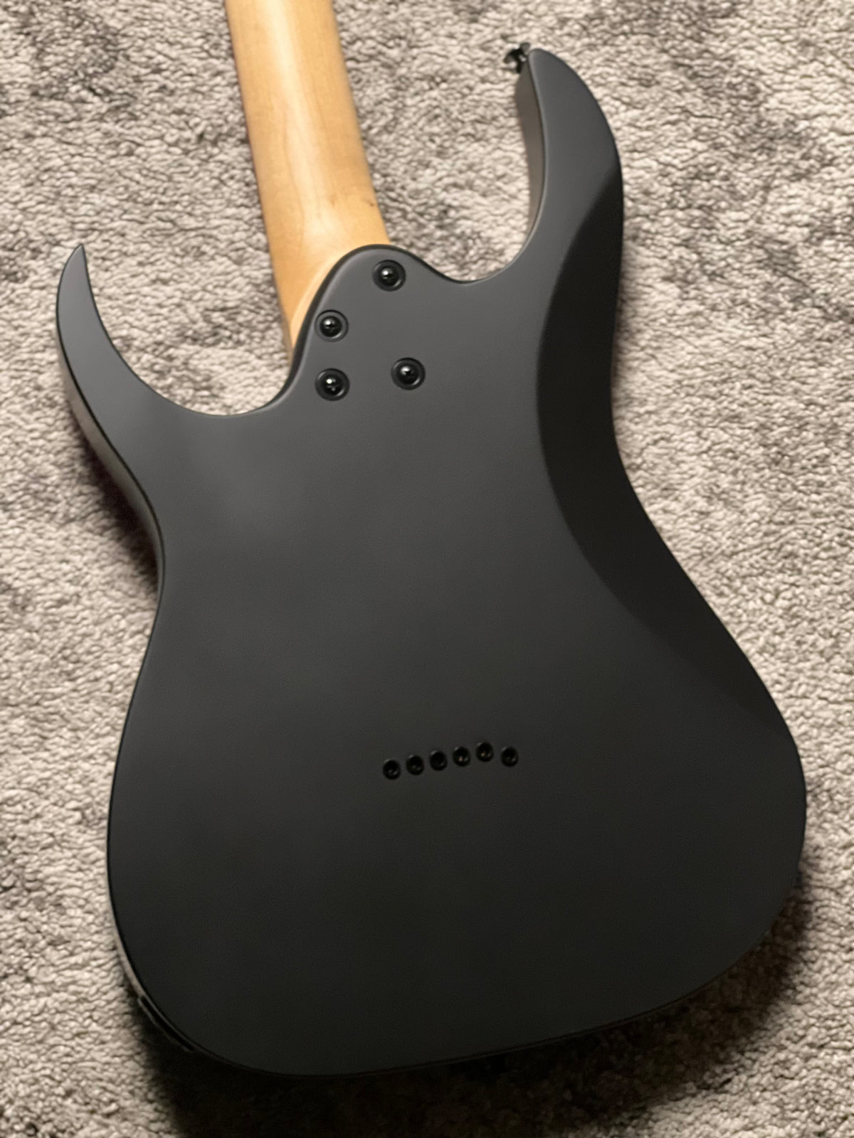 Ibanez Gio GRG131DX-BKF in Black Flat