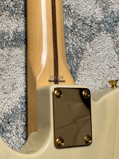 Tokai Japan ATE-102G/R Breezysound Japan in See Thru White with Gold Hardware 231338