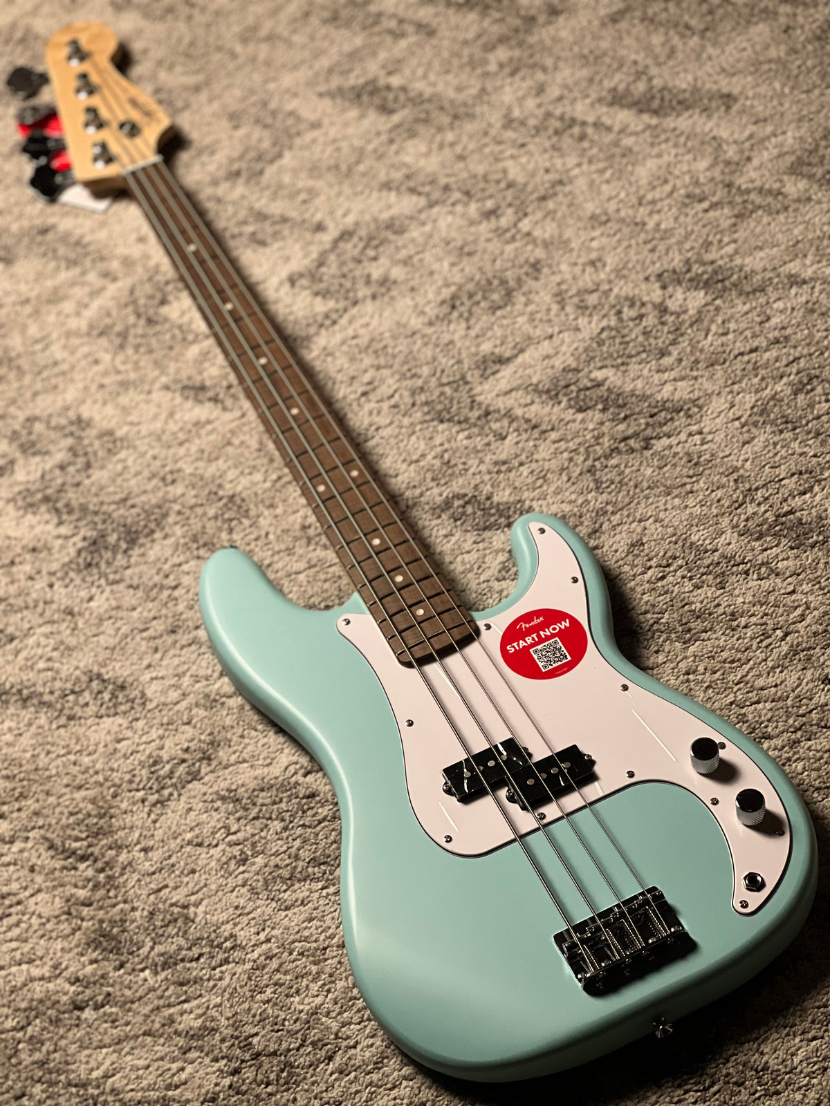Squier Debut Series Precision Bass Guitar with Laurel FB in Daphne Blue