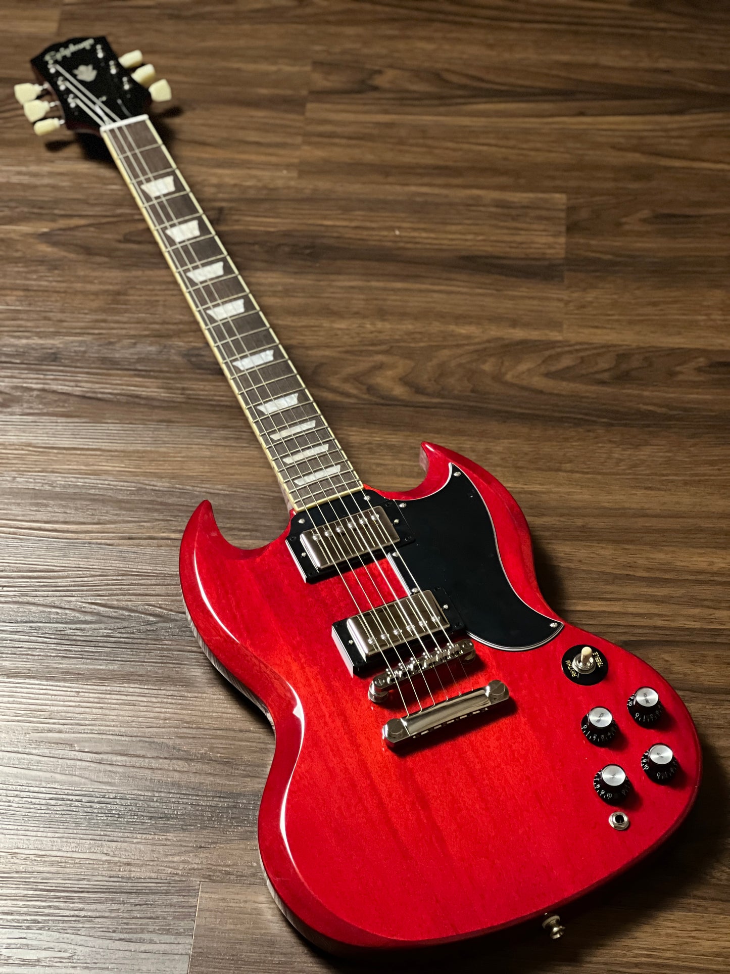 Epiphone SG Standard 60s in Vintage Cherry