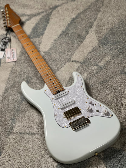 Soloking MS-11 Classic MKII ใน Olympic White พร้อมฮาร์ดแวร์สีทองและ Roasted Maple FB