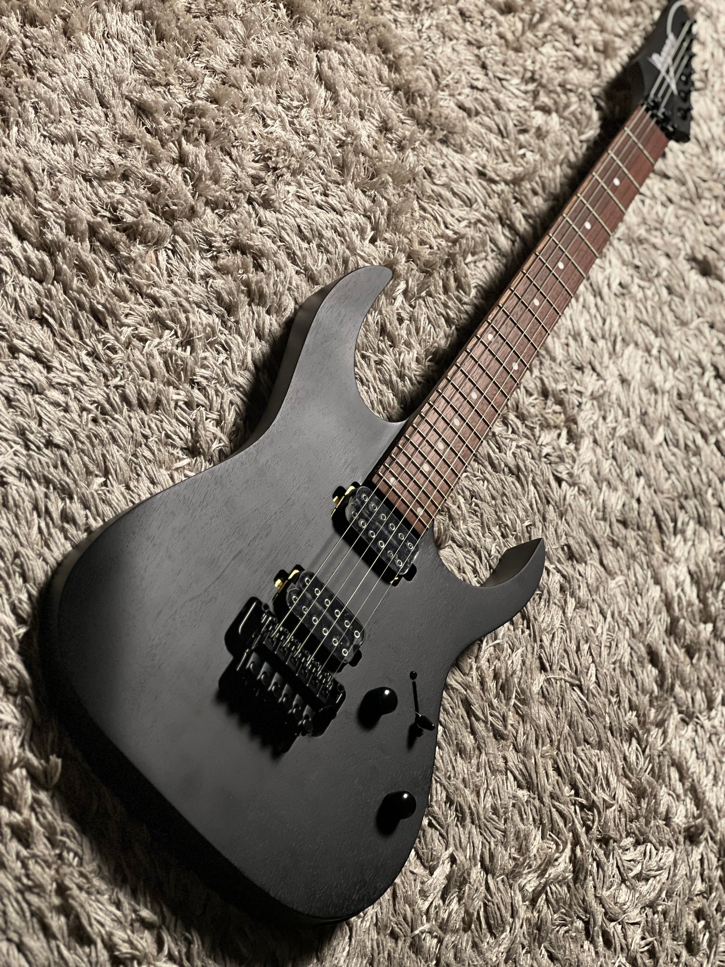 Ibanez RGRT420-WK in Weathered Black