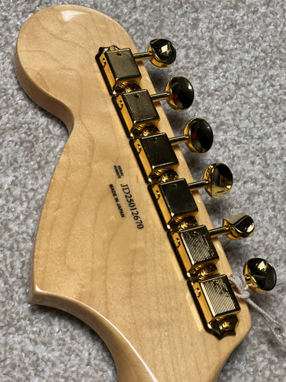 Fender Japan Traditional 2025 Collection 60s Mustang with RW FB in White Pearl JD25012670