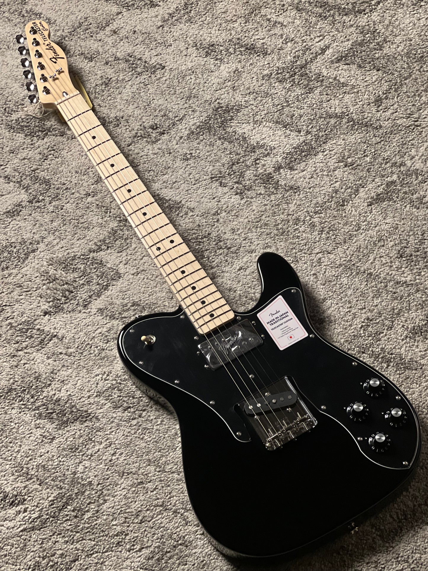 Fender Japan Traditional II 70s Telecaster Custom with Maple FB in Black JD25034223