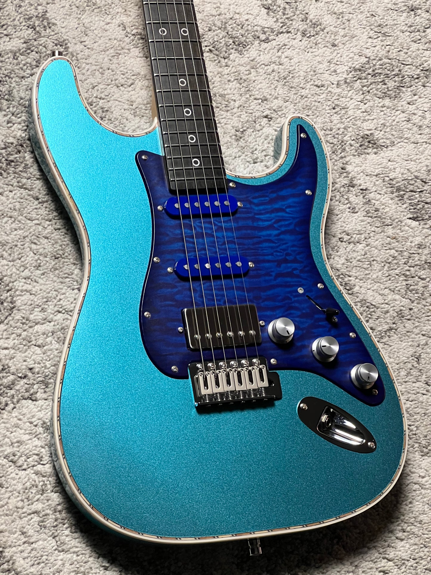 Dhatarattha Custom DST HSS in Ocean Turquoise Metallic with Rosewood FB and Quilt Pickguard