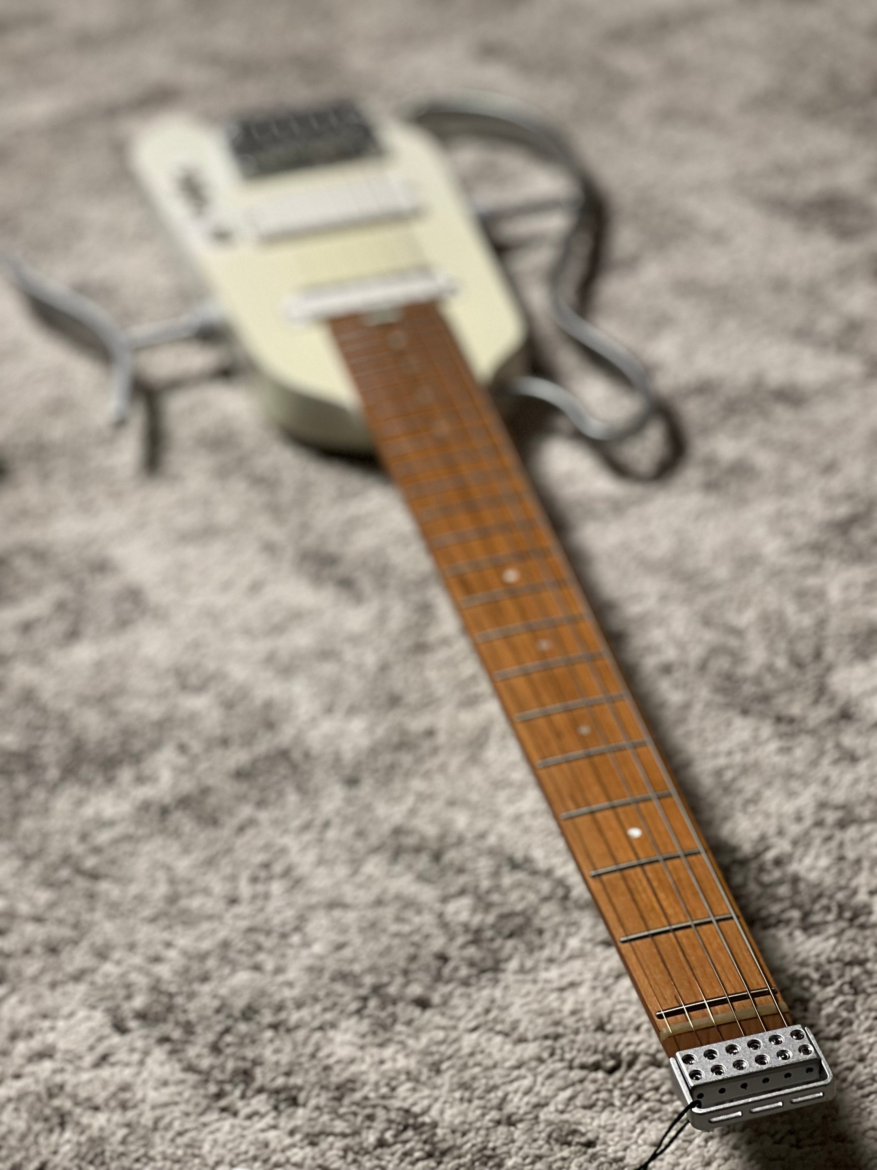 Donner HUSH-X Pro In White With Bag – nafiriguitar.com