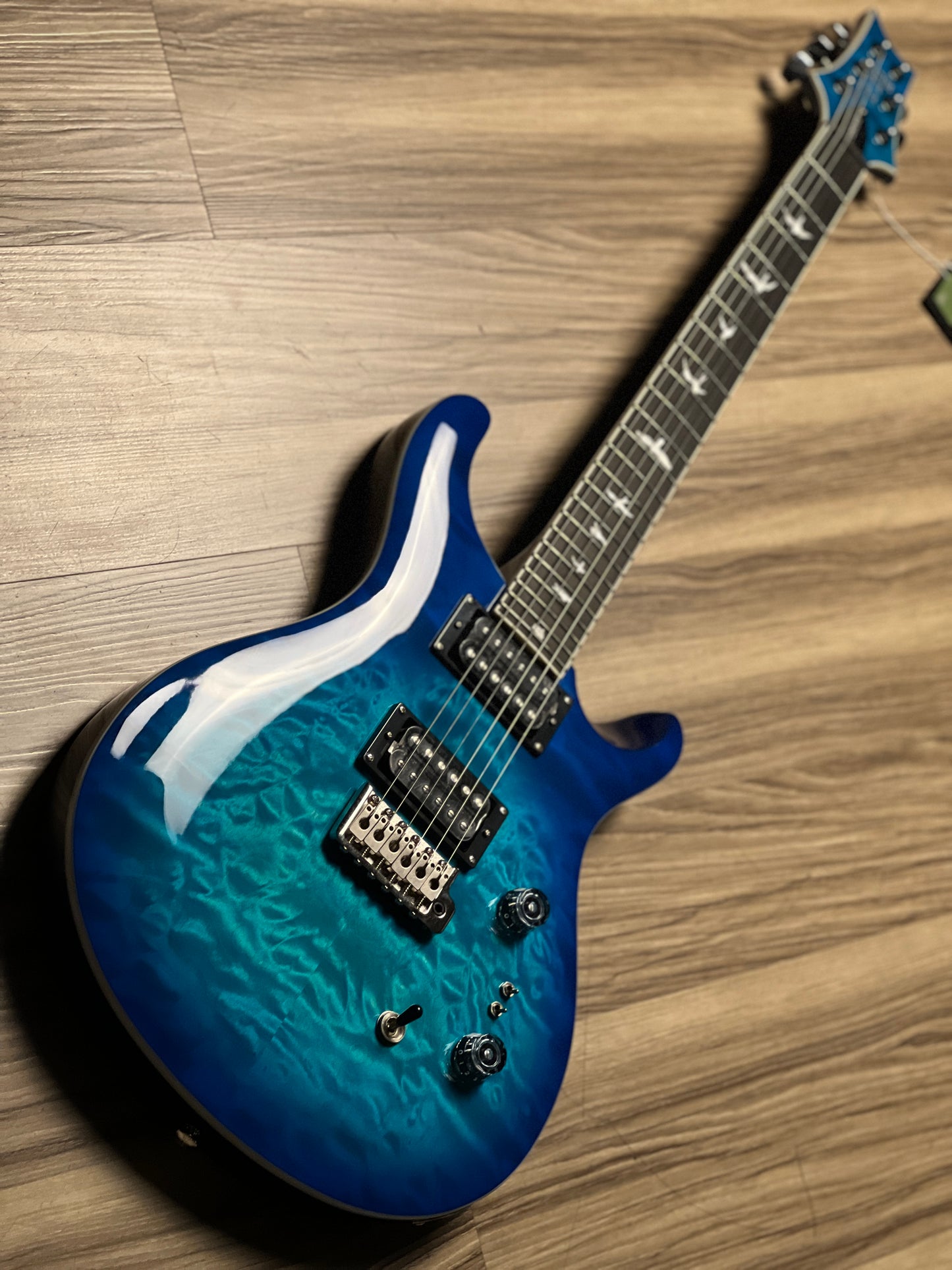 PRS SE Custom Quilt 24-08 in Lake Blue