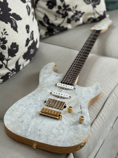 Saito S-622 SSH with Rosewood and Gold Hardware in White Granite 253033