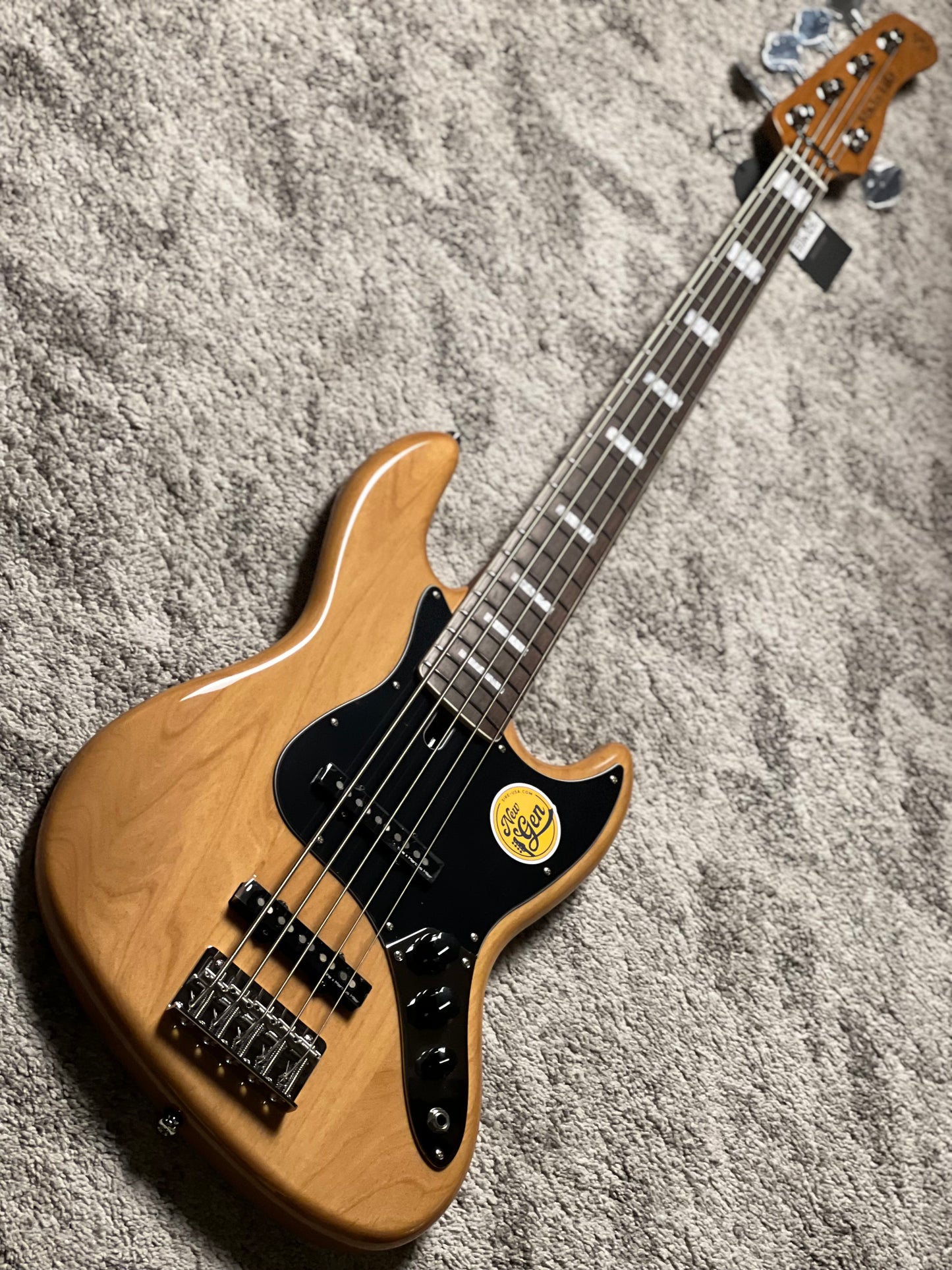 Sire Marcus Miller V5R-ALDER-5 with Rosewood Passive 5 String in Natural