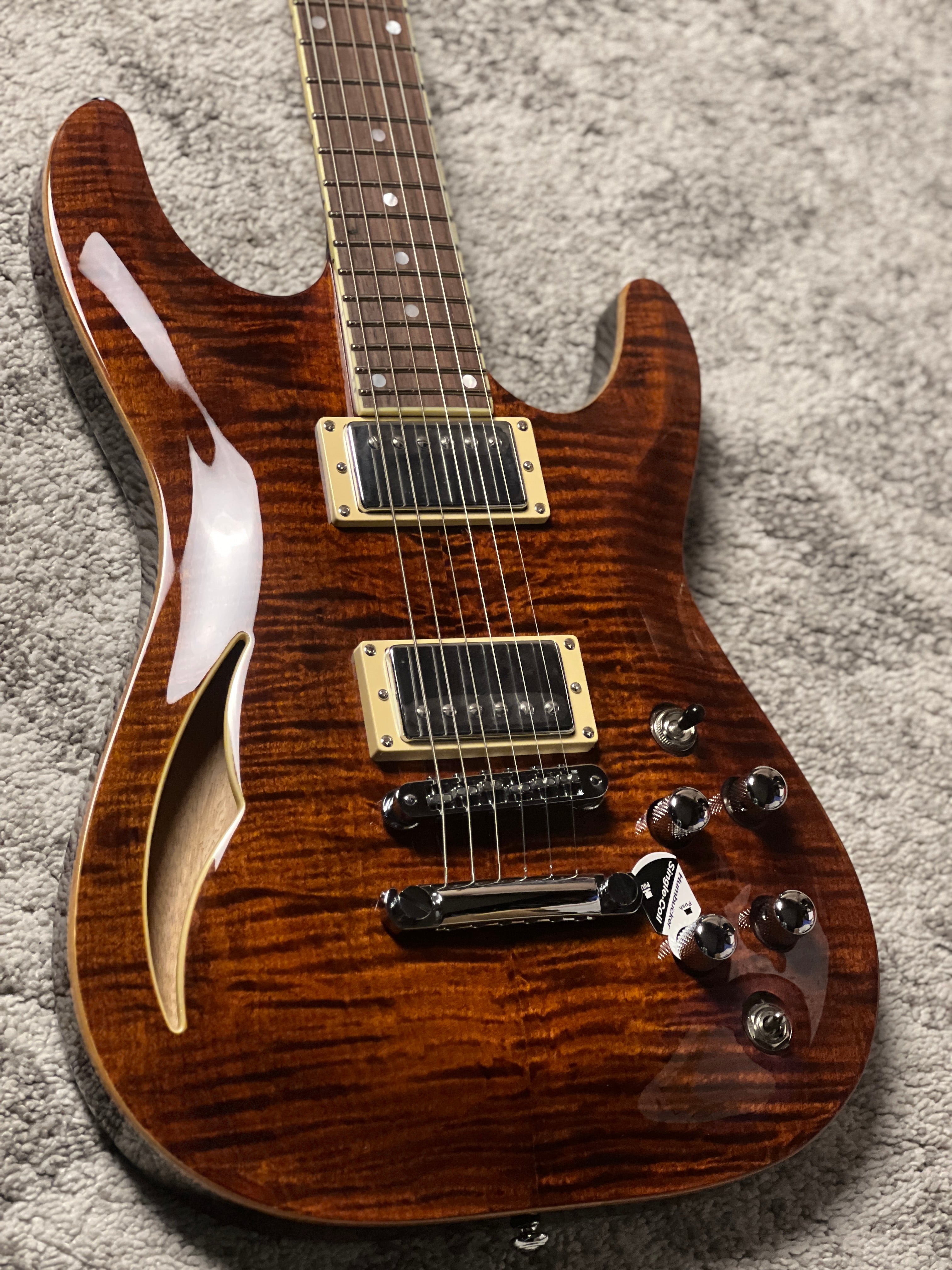 Schecter C-1 E/A Classic Cats Eye W23070499 – nafiriguitar.com