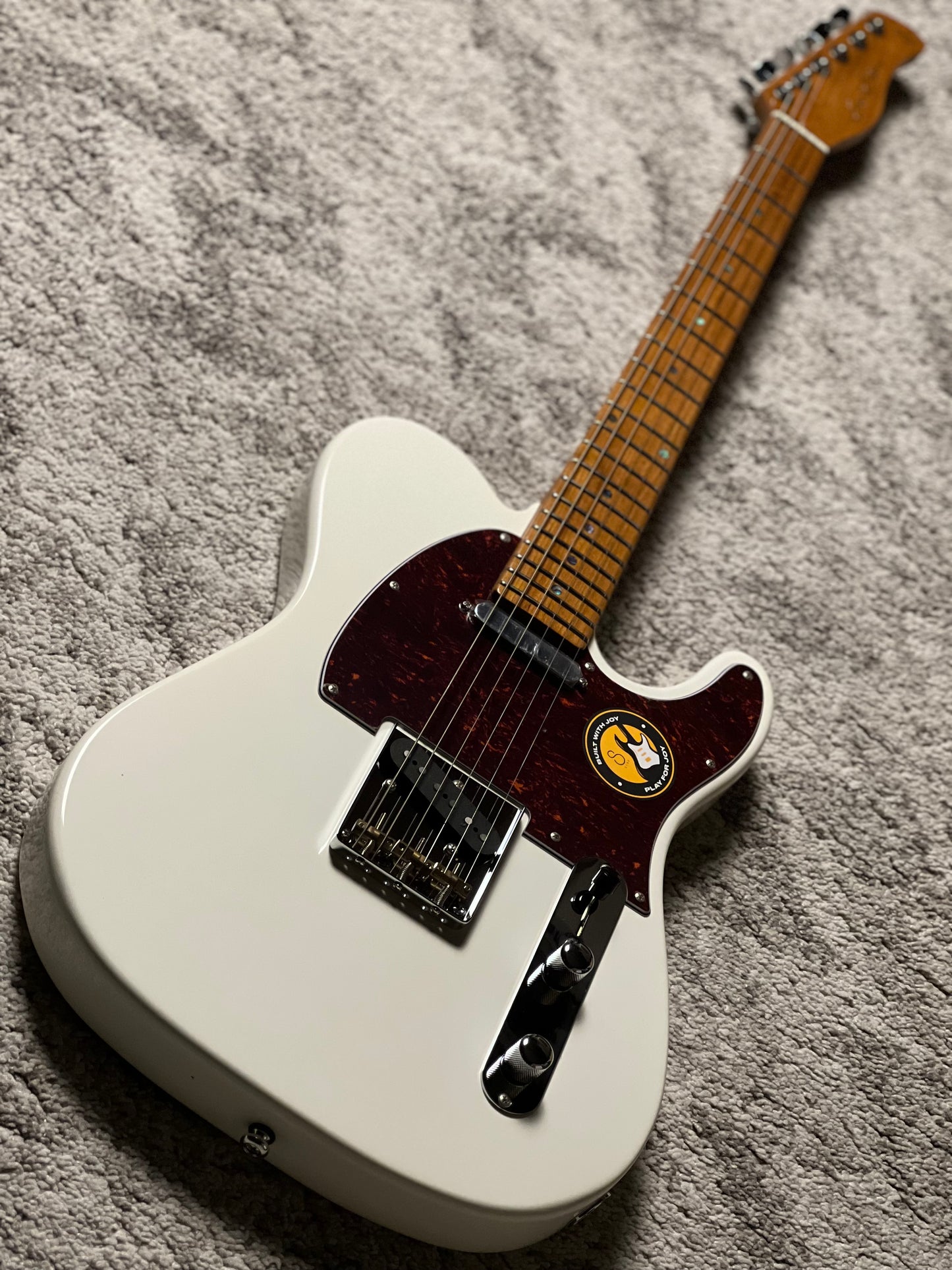 Sire Larry Carlton T7 in Antique White