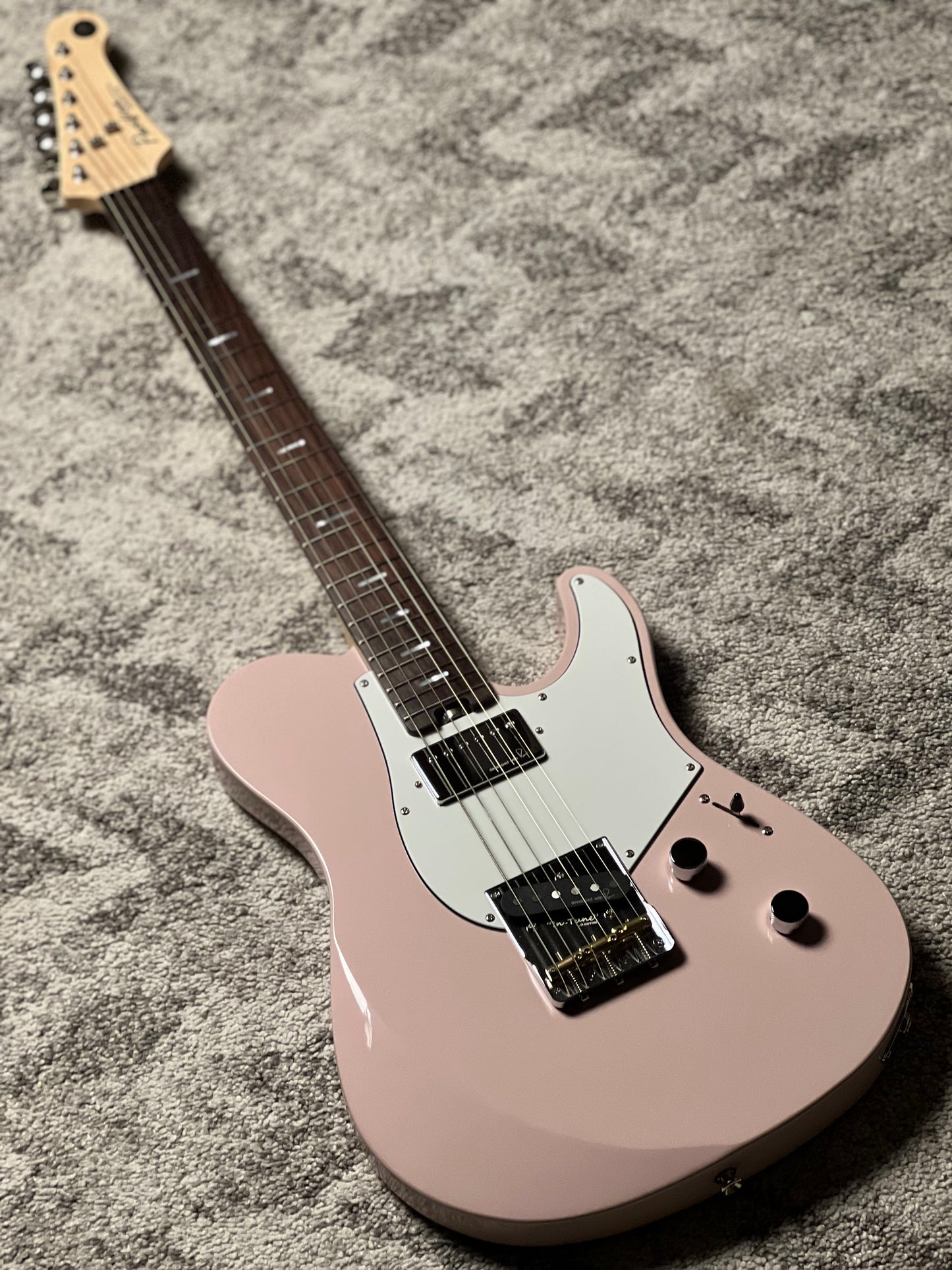 Yamaha PACS+11S Pacifica Standard Plus in Ash Pink with Rosewood Fingerboard