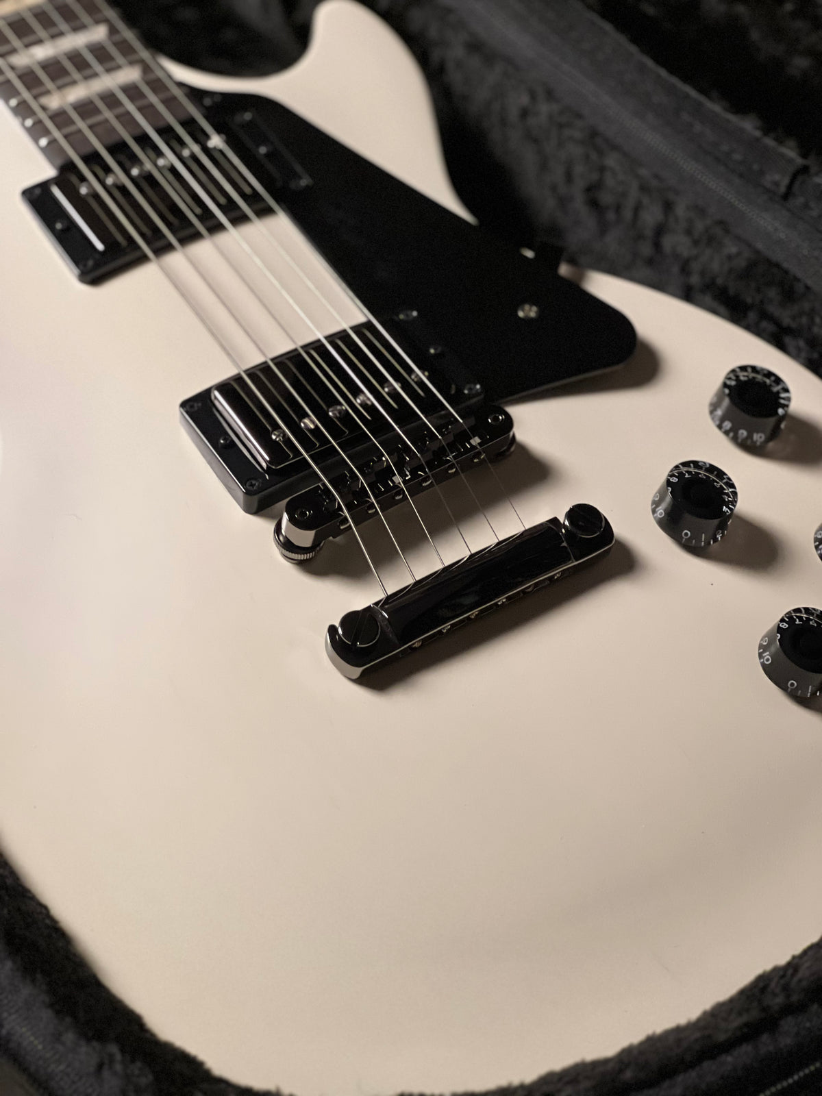 Gibson Les Paul Studio Modern in Worn White w/Gigbag 232850264
