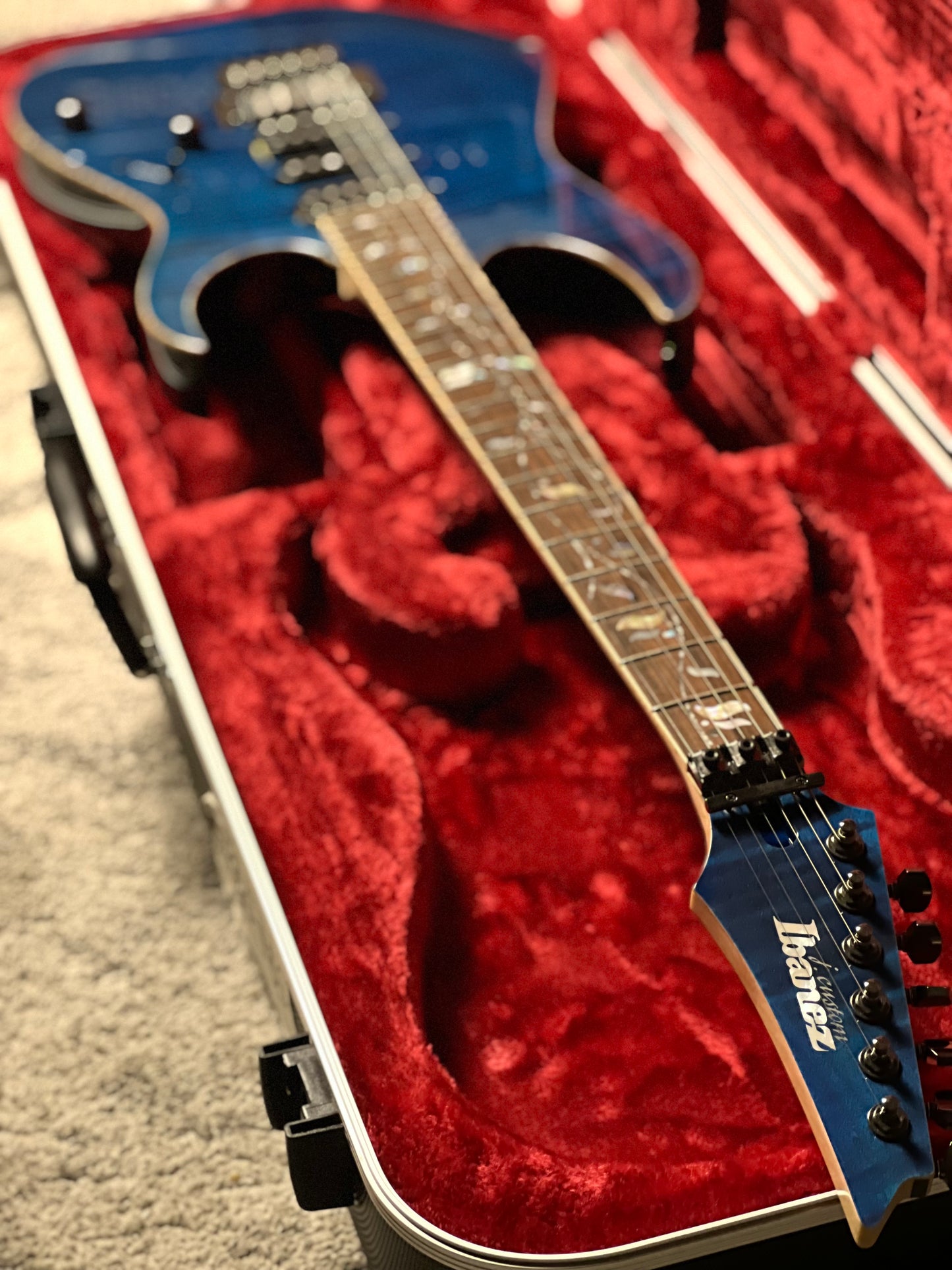 Ibanez RG8570-RBS w/Case in Royal Blue Sapphire F2429332