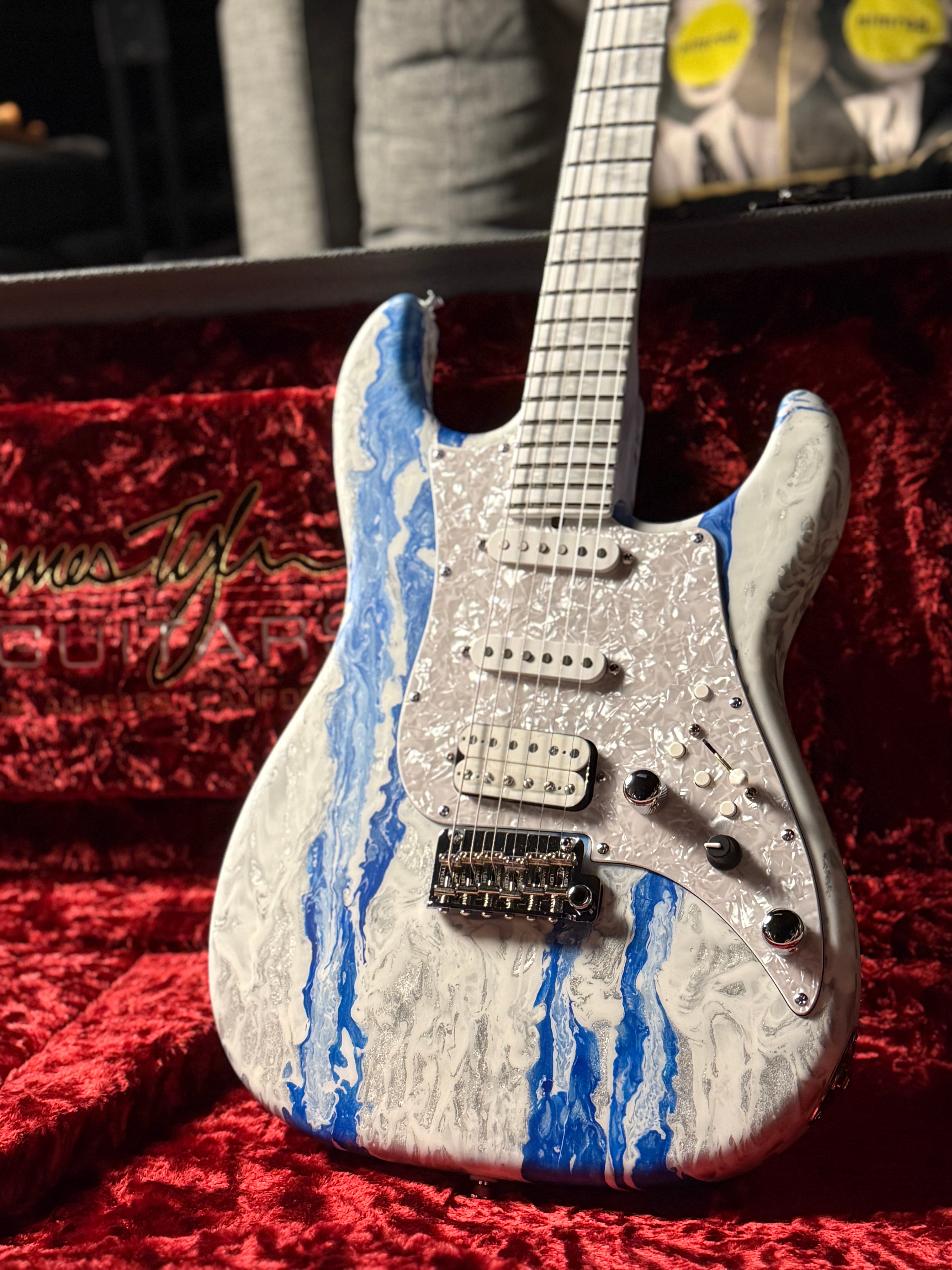 James tyler Studio Elite HD Antarctic Shmear 25248 – nafiriguitar.com