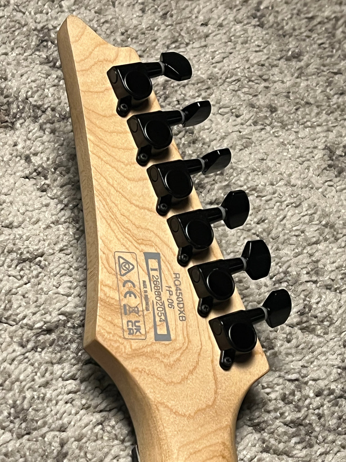 Ibanez RG450DXB-WH Electric Guitar in White I260802054 (USED)