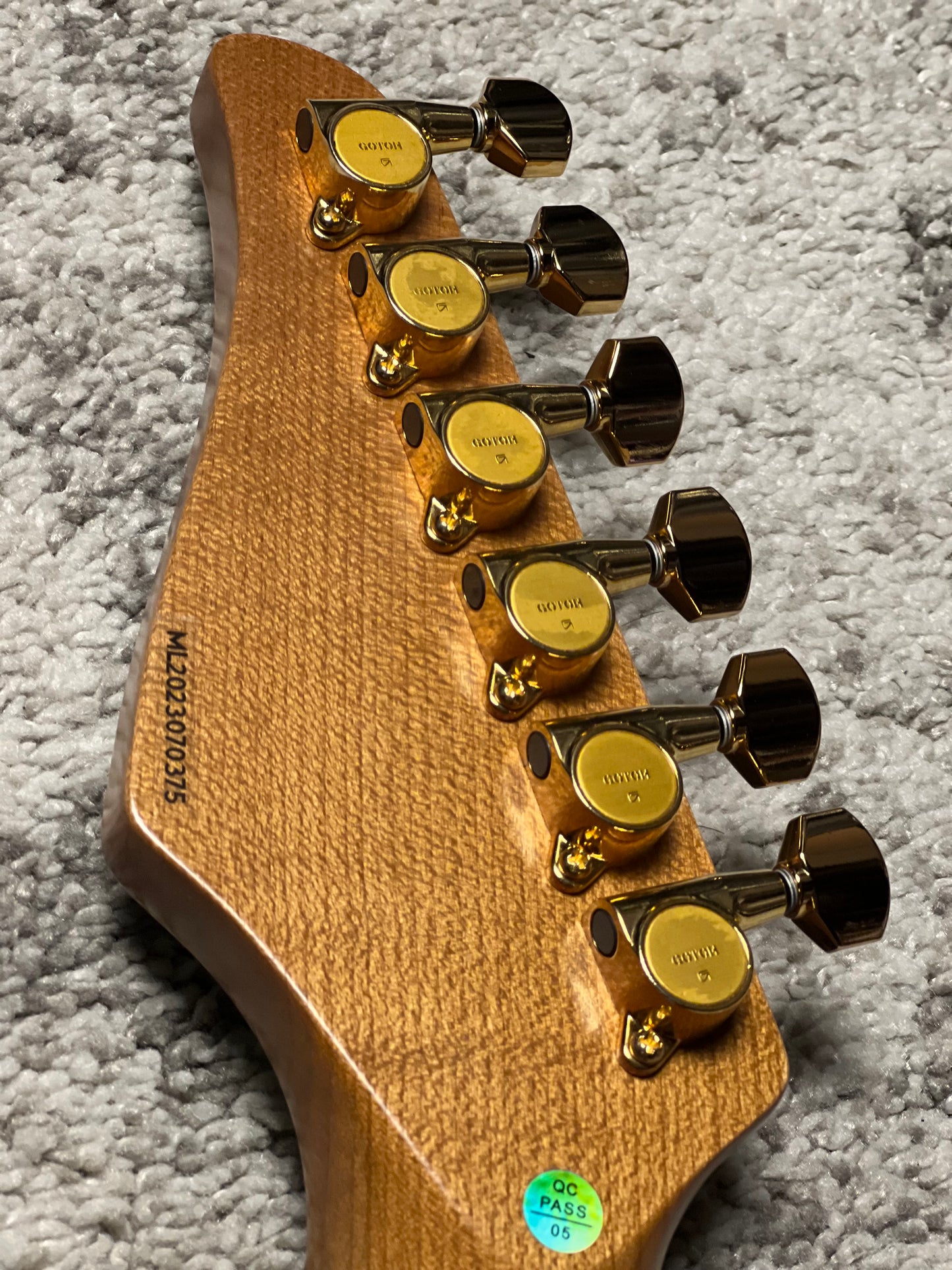 Dhatarattha Custom DST HH Flame in Malibu Surf with Rosewood FB