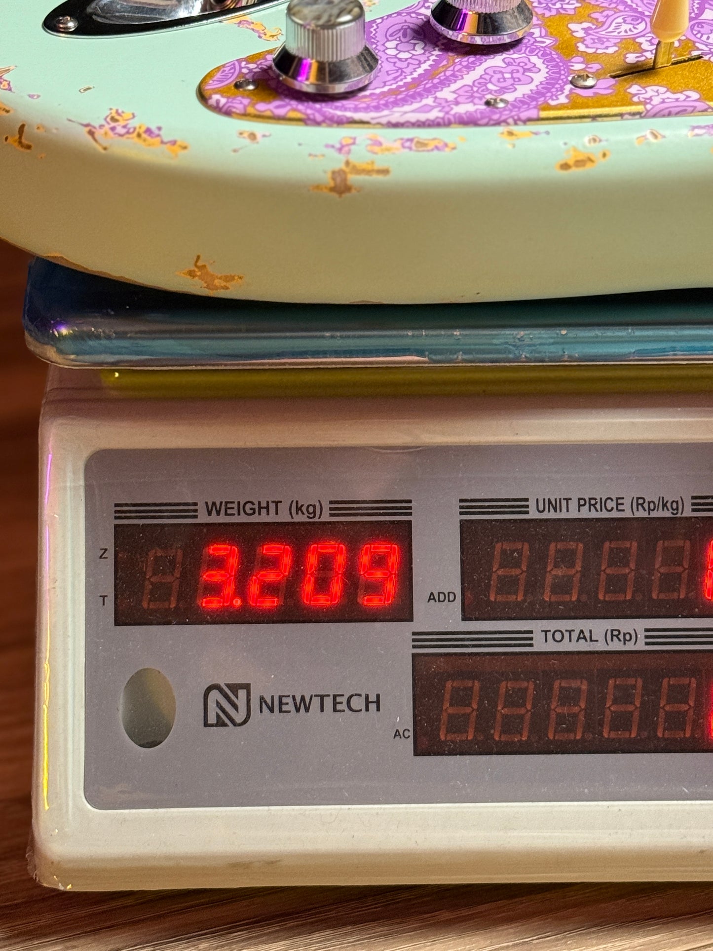 Dhatarattha Classic DST HSS in Surf Green over Purple Paisley with Rosewood FB and Nitrocellulose Lacquer Relic