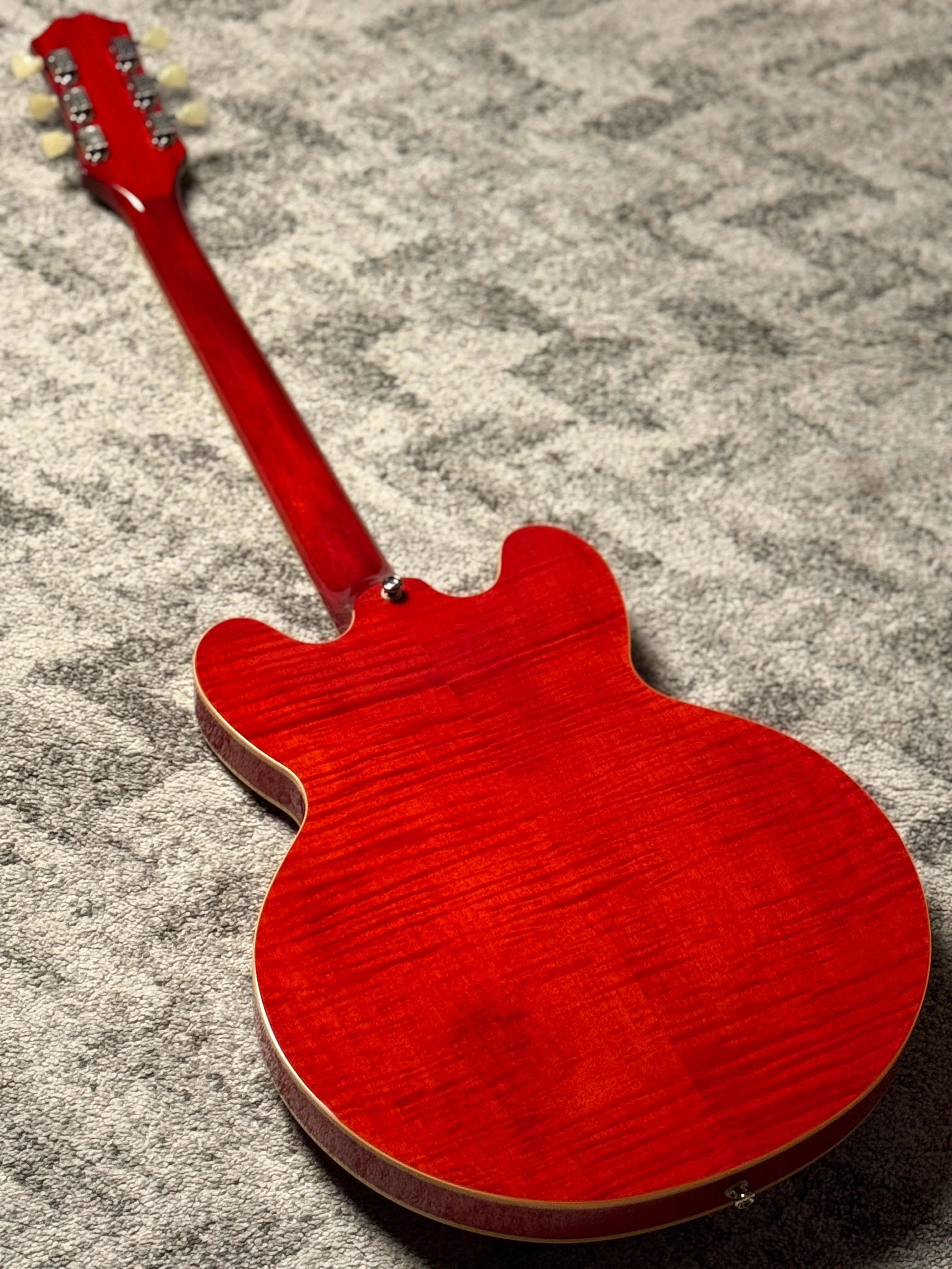 Epiphone ES-335 Figured Semi-Hollow in Sixties Cherry