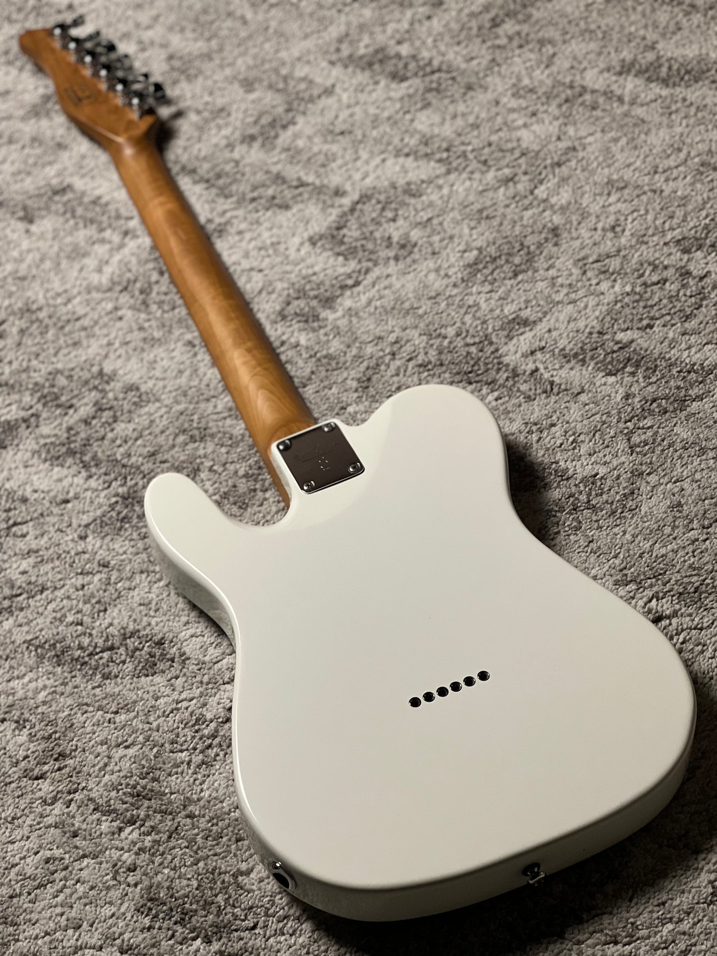 Sire Larry Carlton T7 in Antique White