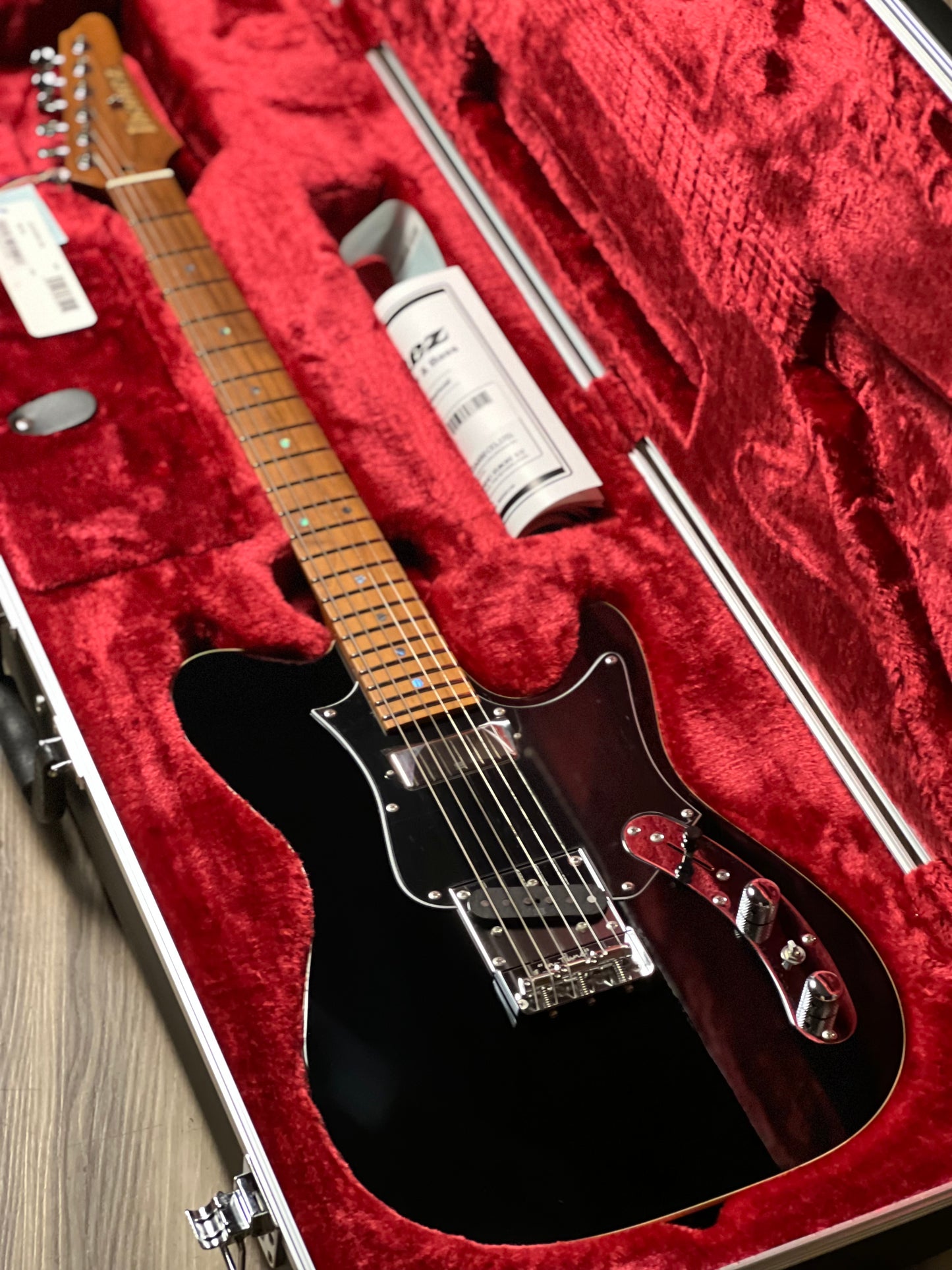 Ibanez Prestige AZS2209B in Black with Case F2315907