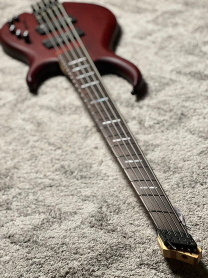 Sire Marcus Miller M6 5-string Headless in Mahogany Satin