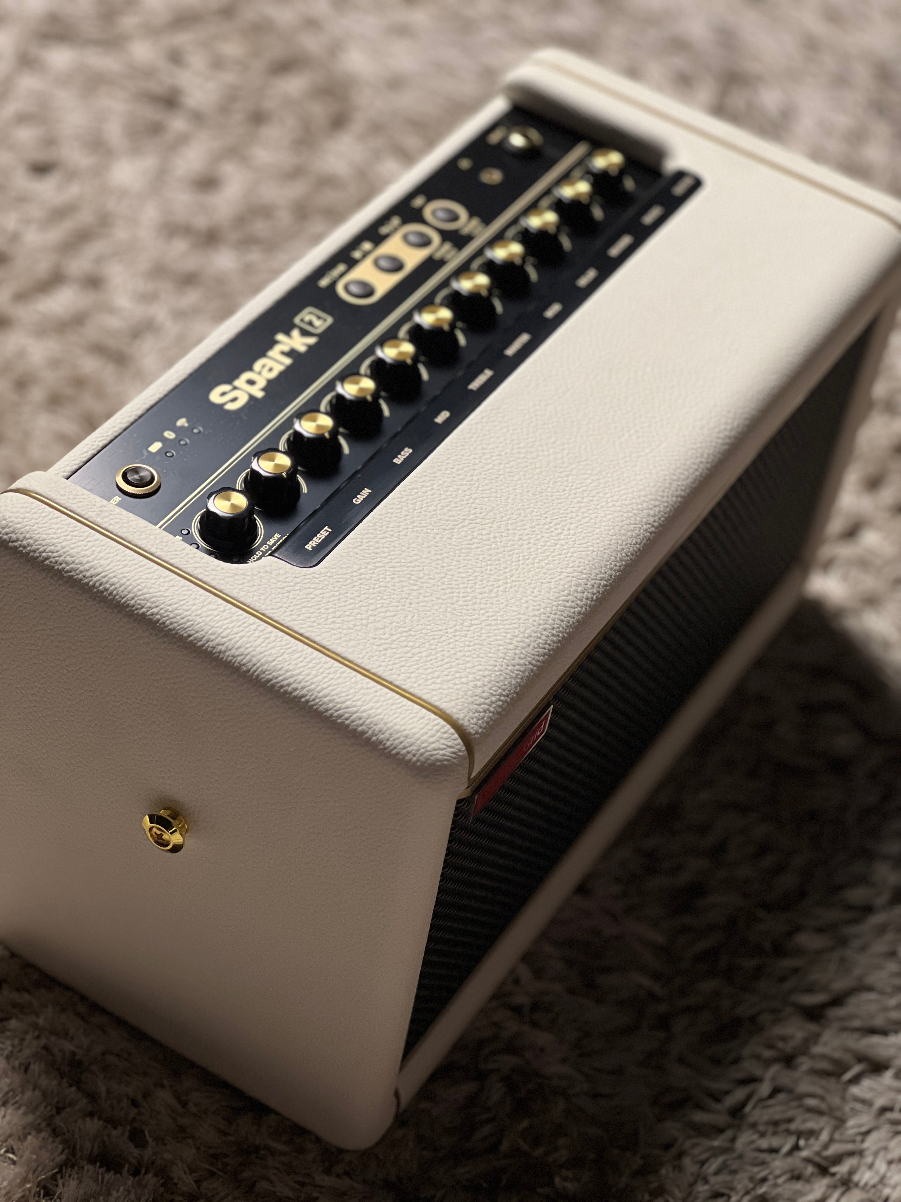 Positive Grid Spark 2 美品 Positive Grid Spark 2 50W Guitar Combo Amp - White | Guitar Center