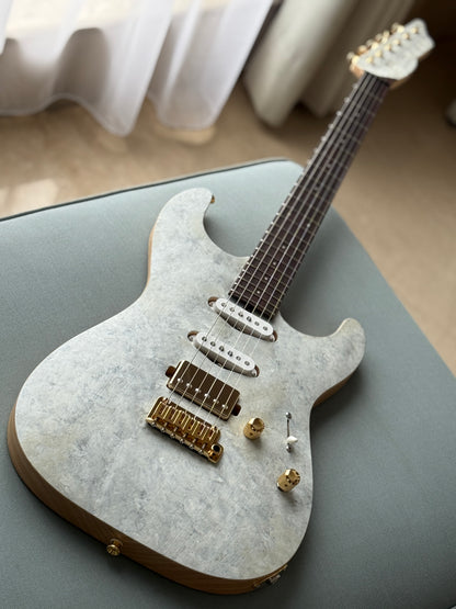 Saito S-622 SSH with Rosewood and Gold Hardware in White Granite 253033