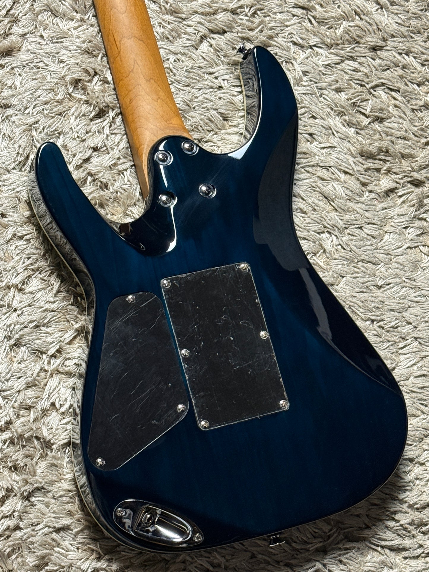 Charvel Pro-Mod Plus Dinky DK24 HSS QM in Blue Curaçao ICC250000 (USED)
