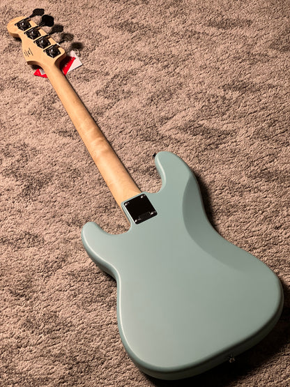Squier Debut Series Precision Bass Guitar with Laurel FB in Daphne Blue