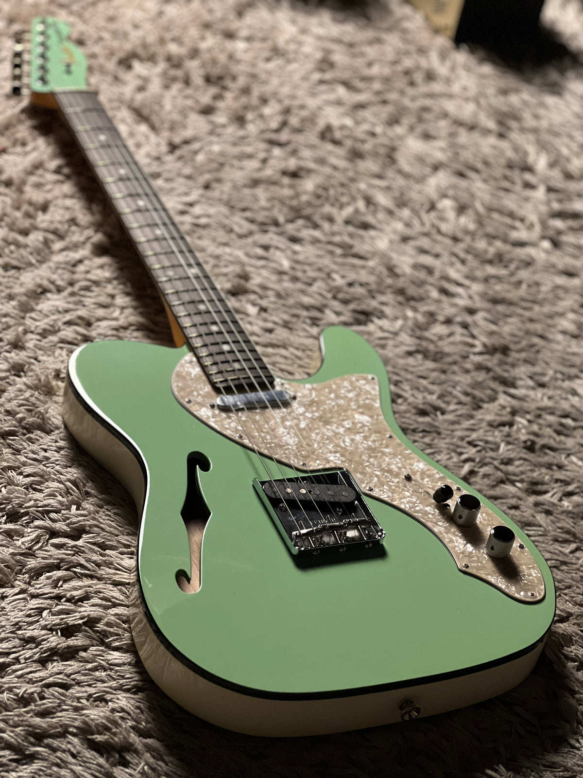 Fender Limited Edition Two Tone Telecaster Thinline in Surf Green 