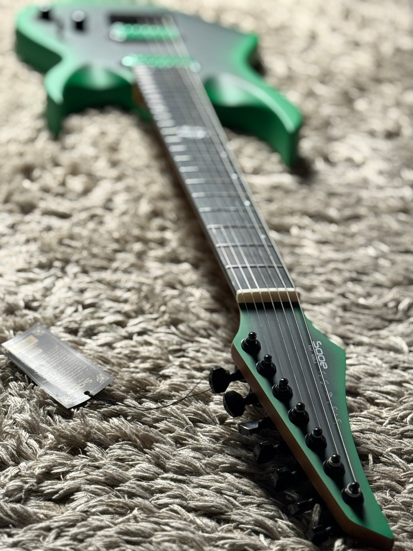 SQOE SEIB7S 7 String in Satin Neon Green