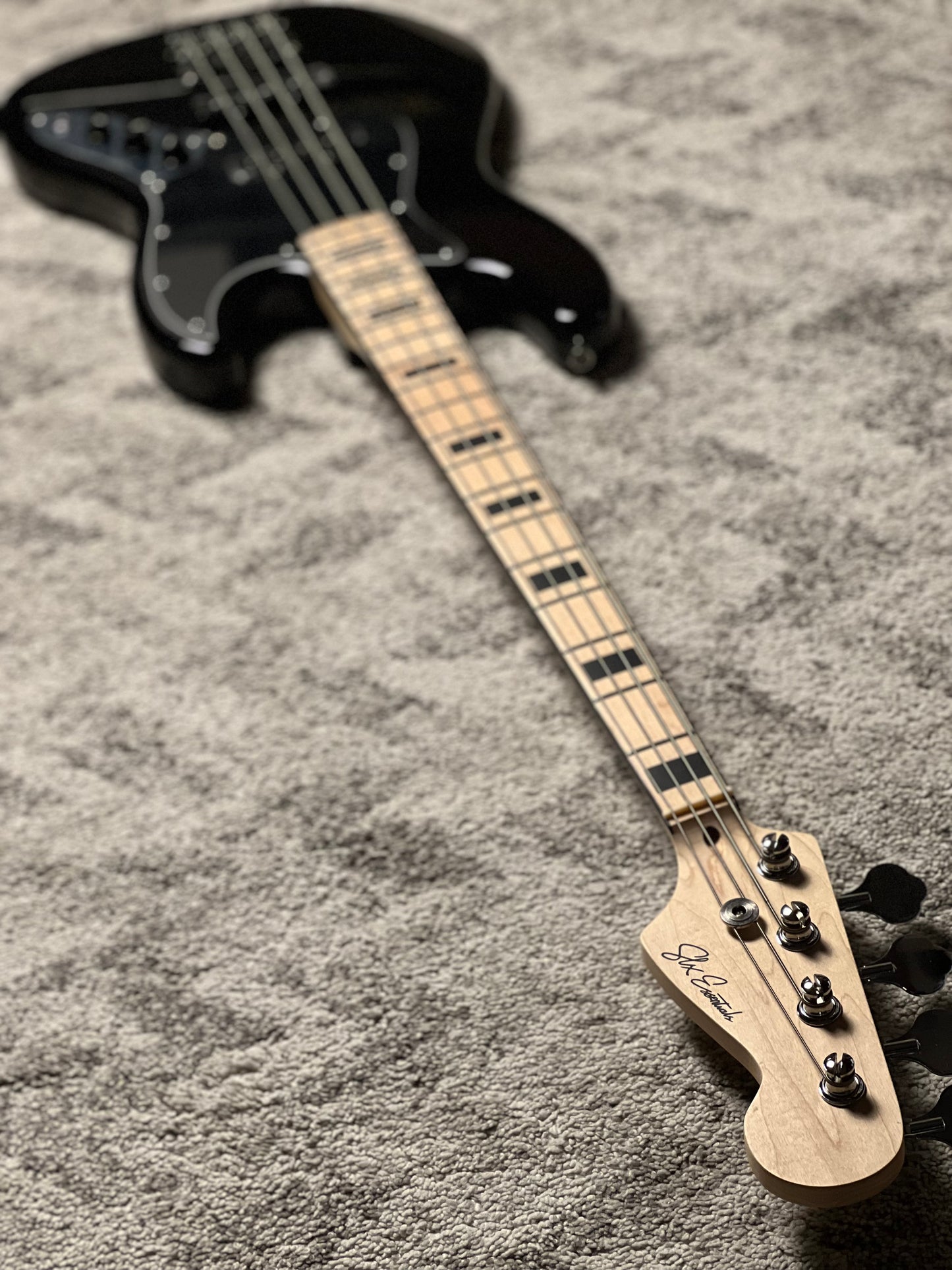 SLX Sparrow 70s Special Essentials with Maple FB in Black
